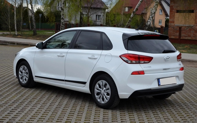 Hyundai I30 cena 46900 przebieg: 145000, rok produkcji 2018 z Sochaczew małe 326